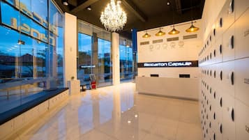 Lobby-Lounge