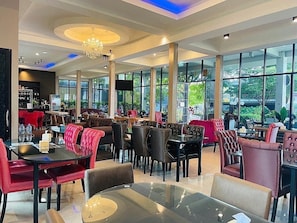 Breakfast, lunch and dinner served  - Pongsakorn Boutique Resort (Bangkok)