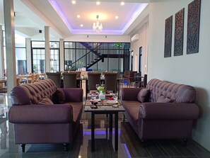 Café da manhã, almoço e jantar