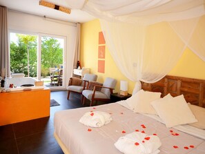 1 bedroom, premium bedding, down duvets, pillow-top beds - El Pao  (Jijona)