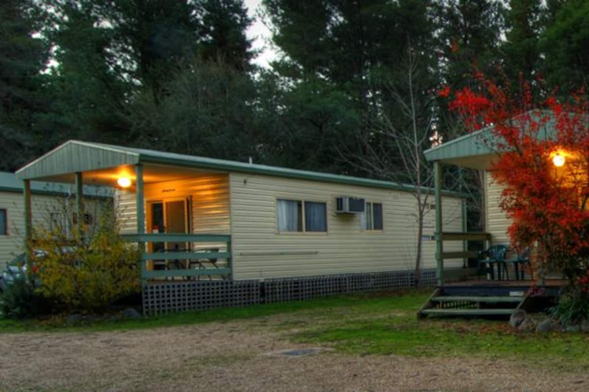 Family Cabin, 2 Bedrooms | WiFi (free)