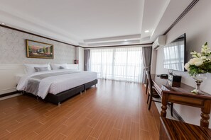 Deluxe Double Room | Minibar, in-room safe, blackout curtains, free WiFi - Hotel de Ladda (Mukdahan)