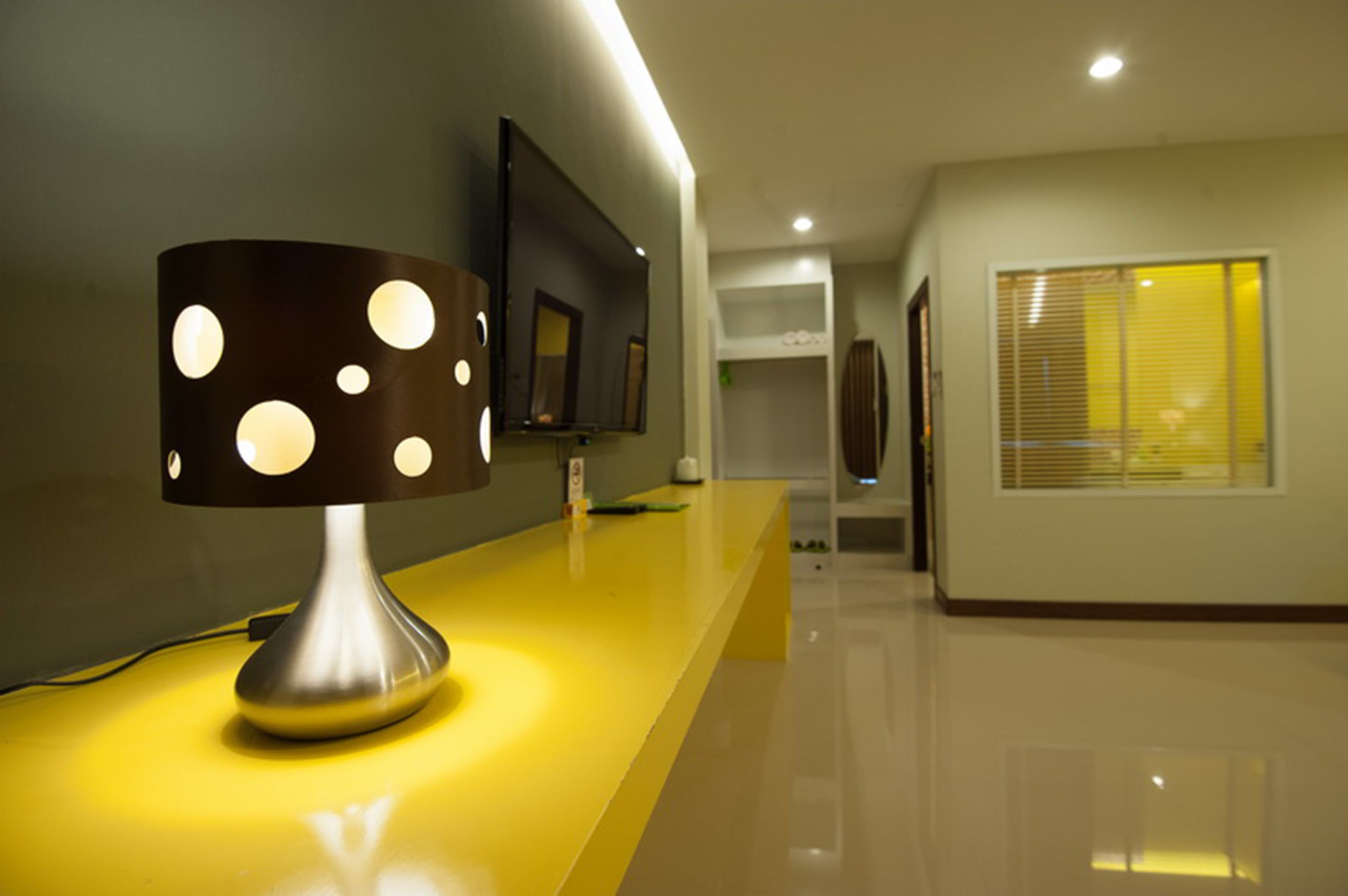 deluxe twin room | desk, iron/ironing board, free wifi