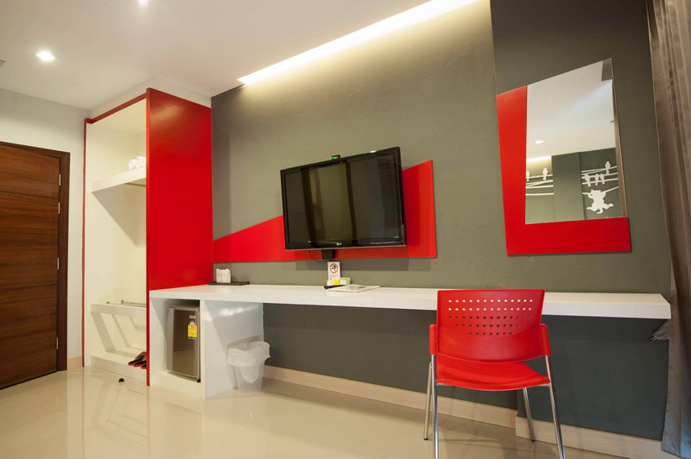 superior double | desk, iron/ironing board, free wifi