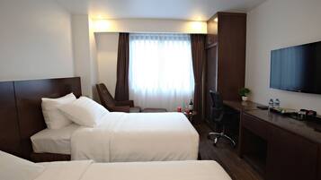 Minibar, in-room safe, desk, soundproofing