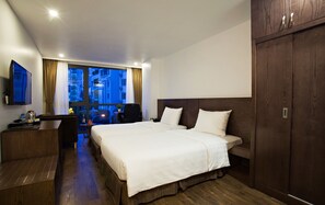Minibar, in-room safe, desk, soundproofing - Inearth Hotel Hanoi (Hanoi)
