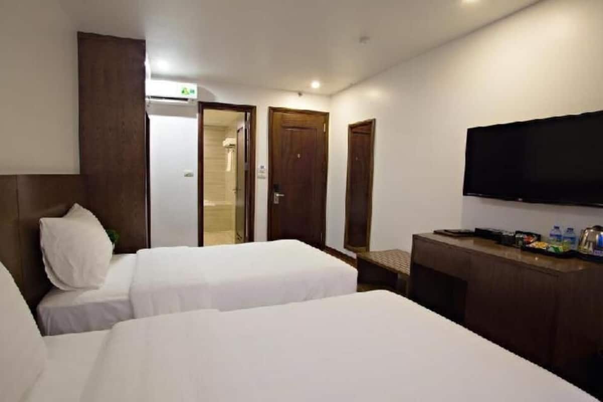 Minibar, in-room safe, desk, soundproofing