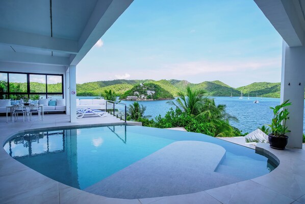 Luxury-Villa | Terrasse/Patio