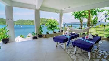 Massage in accommodation