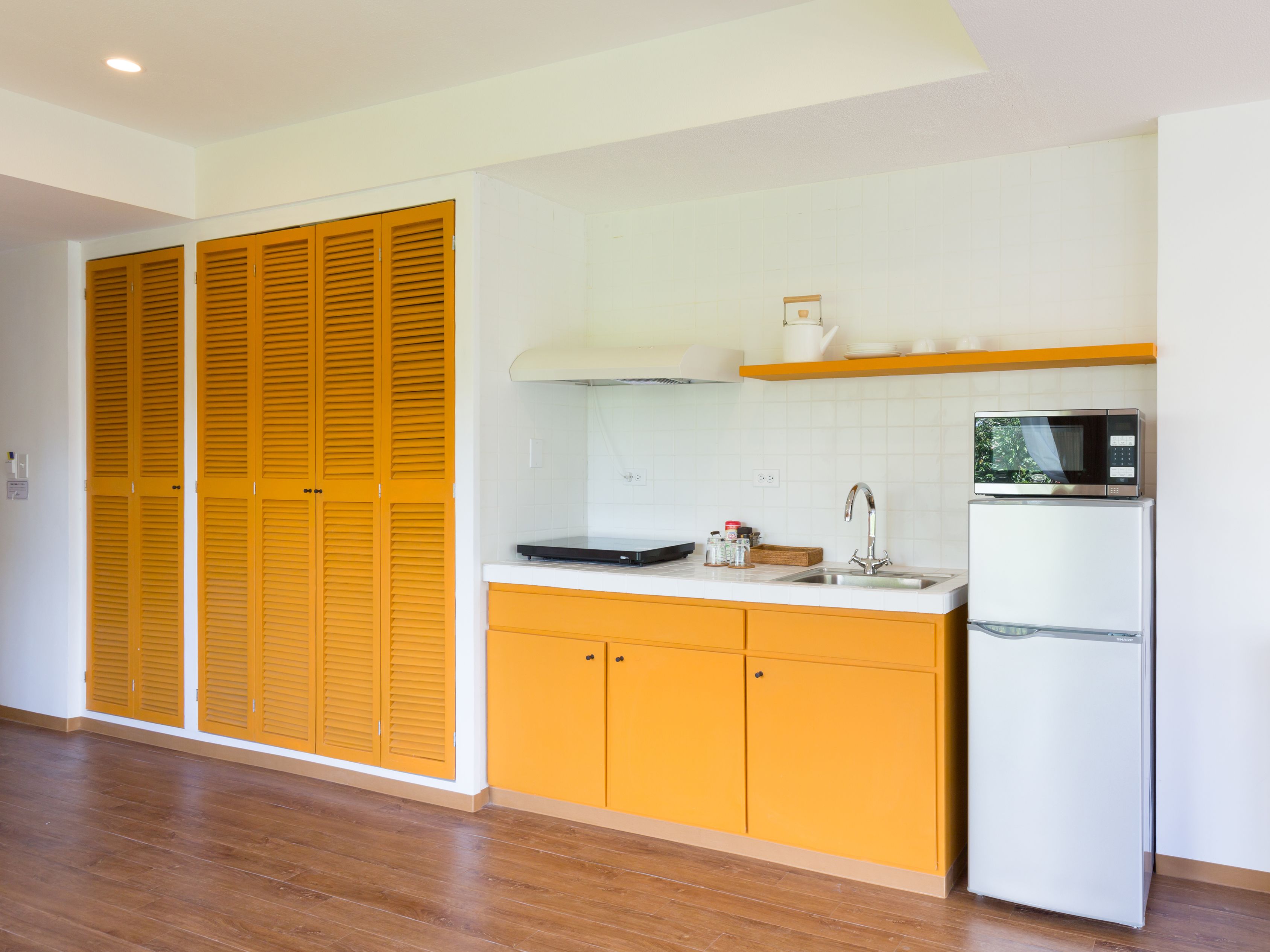 deluxe triple room (with complementary airport shuttle services) | premium bedding, down duvets, in-room safe, desk