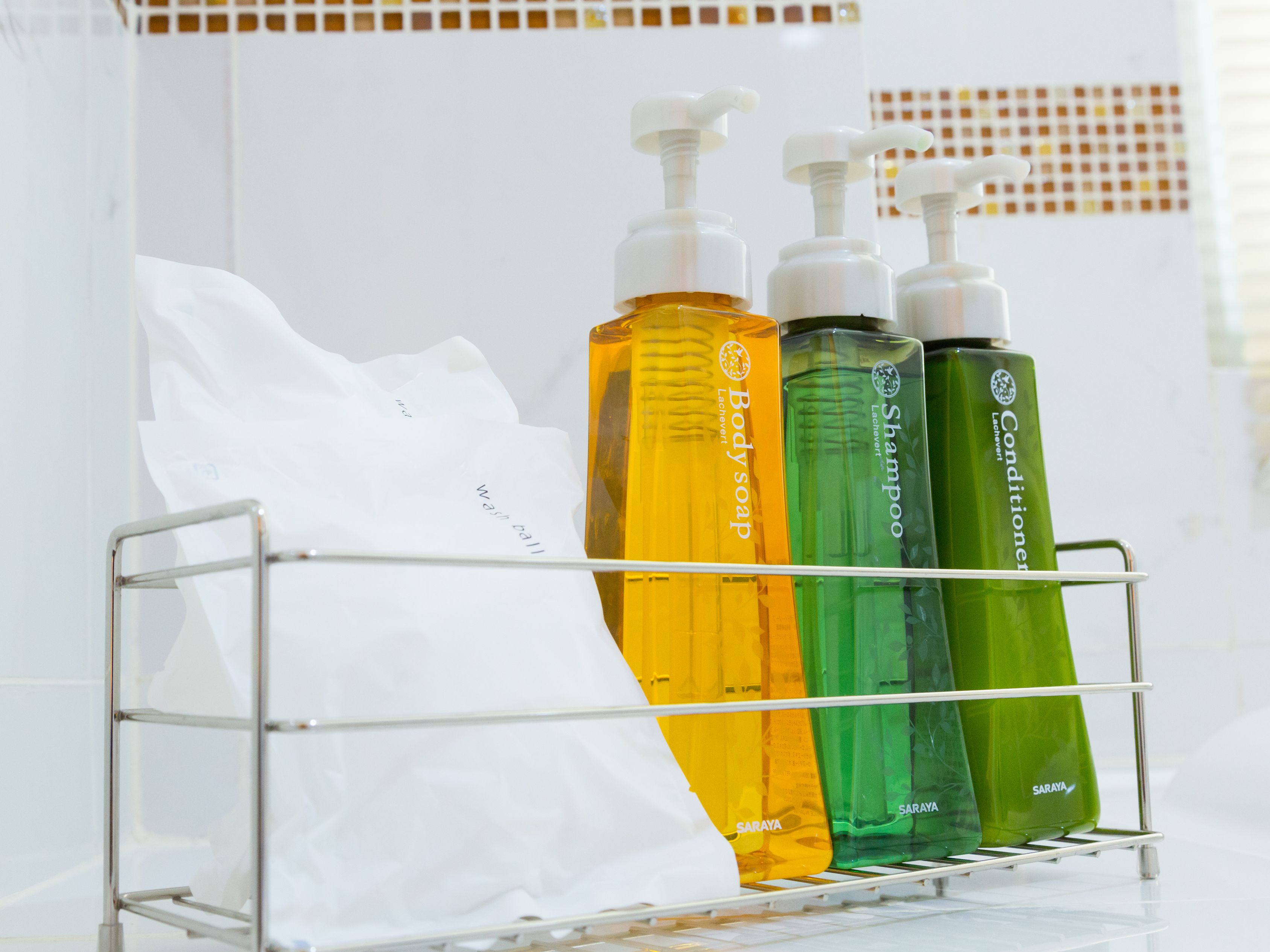 premium bedding, down duvets, in-room safe, desk