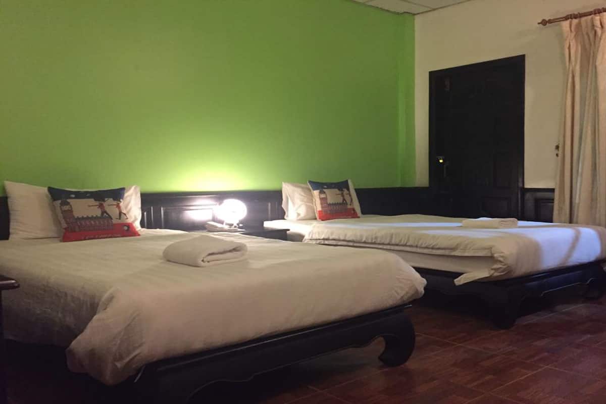 Standard Twin Room | Free WiFi