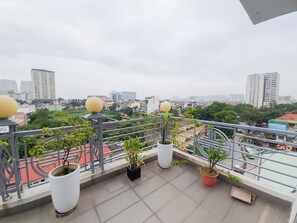 Luxury Room | Balcony view - Cherry Hotel 1 (Hanoi)