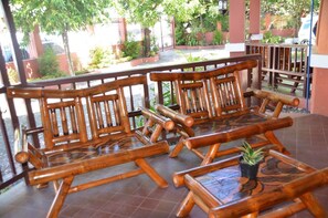 Porch - Umaverde Bed & Breakfast (San Jose de Buenavista)