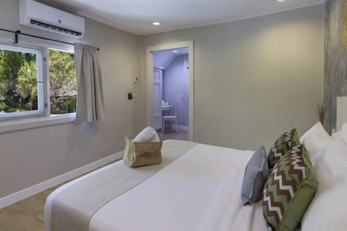 1 bedroom, in-room safe, individually decorated, blackout curtains