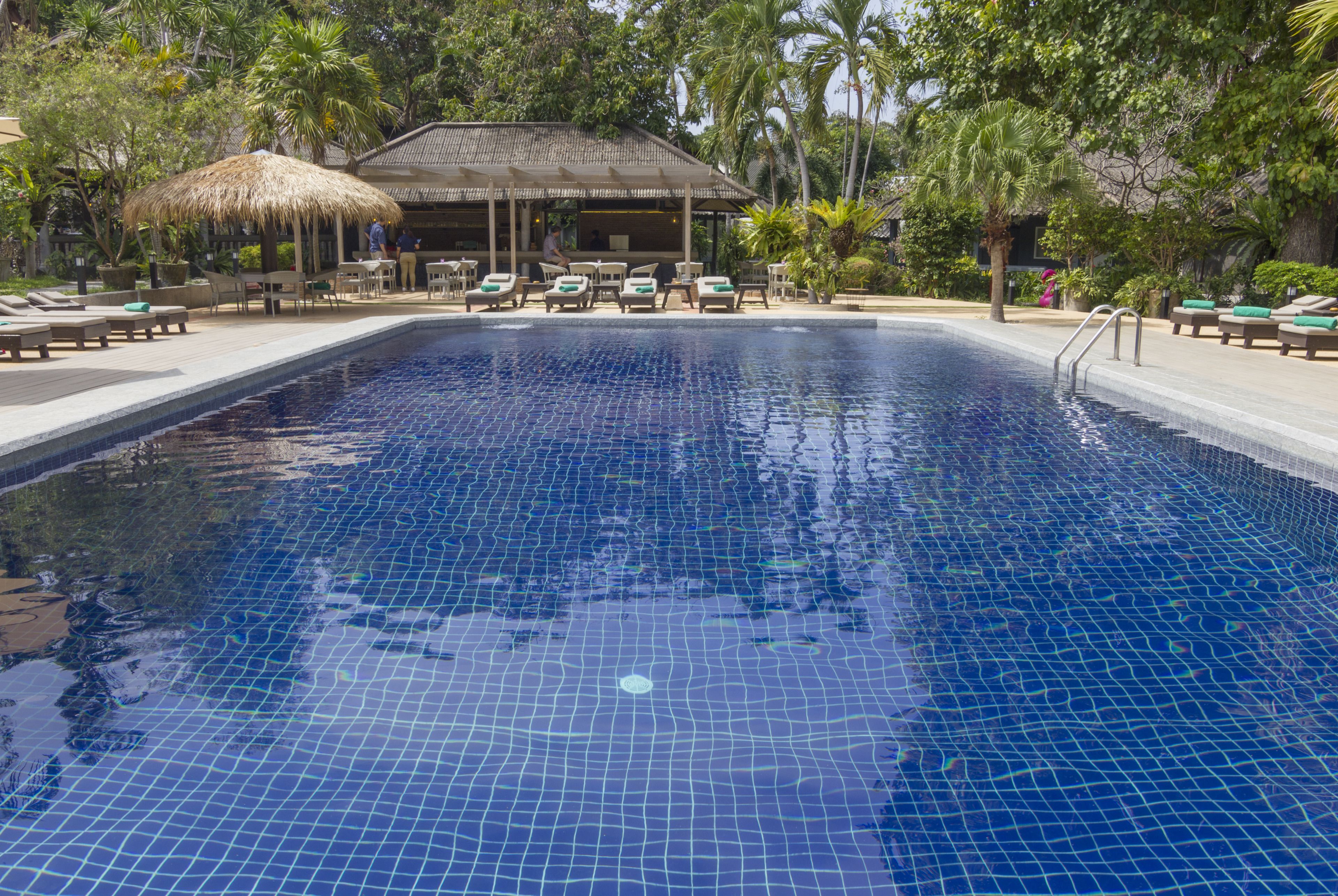 Kolam renang outdoor