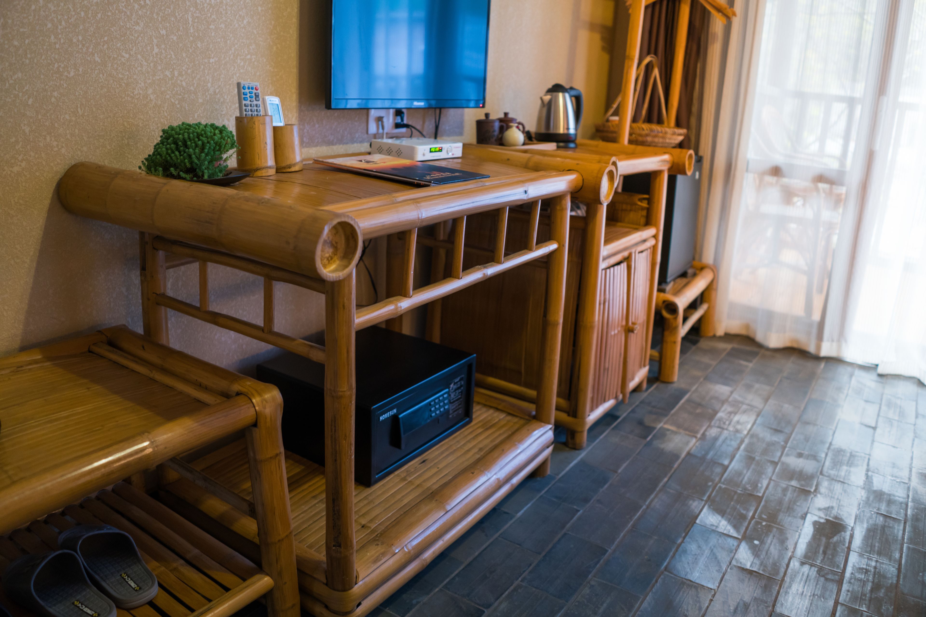 twin room (tatami) | premium bedding, minibar, in-room safe, desk