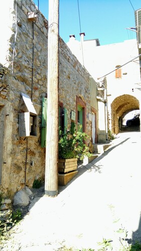 St. George Sykoussis Traditional Residence