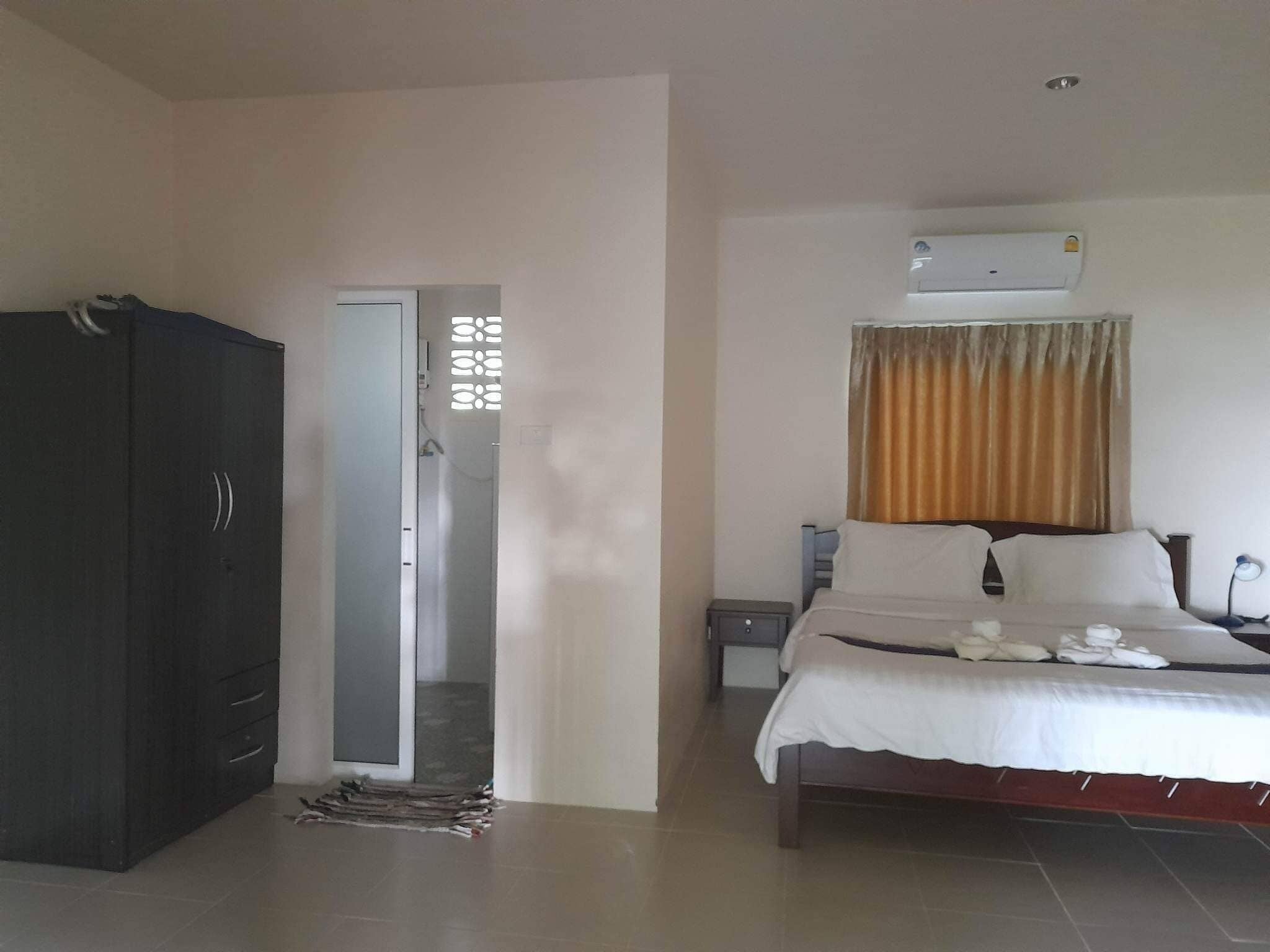 garden seaview bungalow | 1 bedroom, individually furnished, free wifi, bed sheets