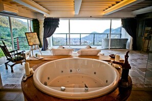 Exclusive Double Room | Egyptian cotton sheets, premium bedding, down comforters