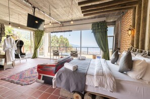 Egyptian cotton sheets, premium bedding, down duvets, memory-foam beds - Oludeniz Loft Hotel Exclusive - Adults Only (Fethiye)