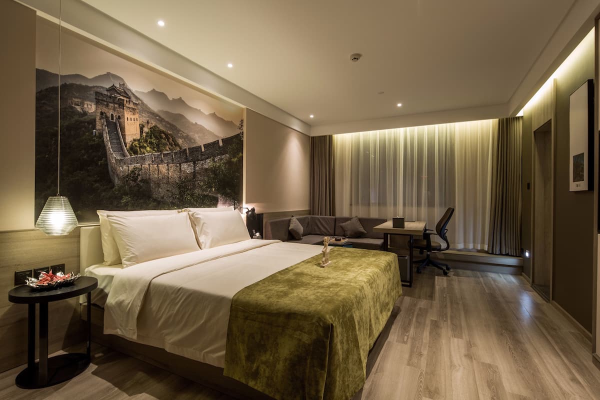 Habitación Premium doble | Minibar, escritorio, cortinas opacas y tabla de planchar con plancha