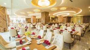 Spécialités Cuisine locale et internationale