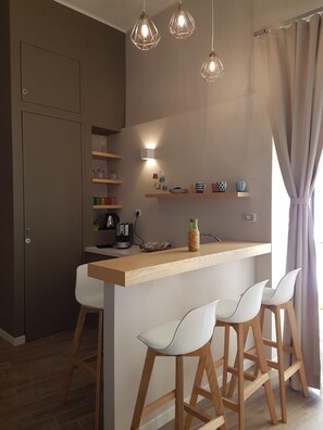 Premium Suite, 1 Bedroom, Balcony, Ocean View | Bathroom shower - La Banchina Holiday Rooms (Trani)