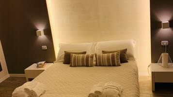 Premium Suite, 1 Bedroom, Balcony, Ocean View | Down comforters, minibar, individually decorated, individually furnished