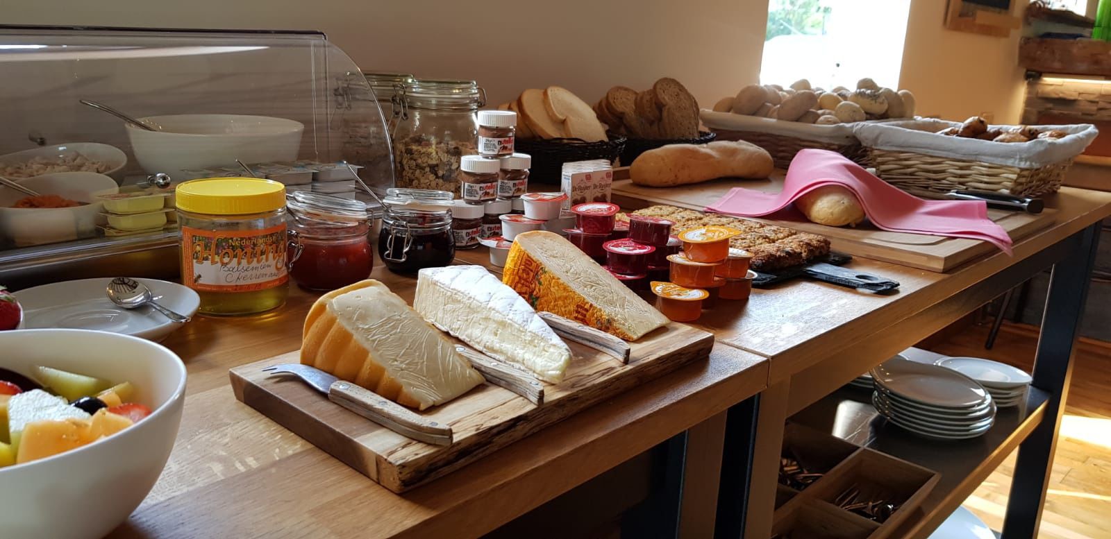 daily buffet breakfast (eur 15.5 per person)