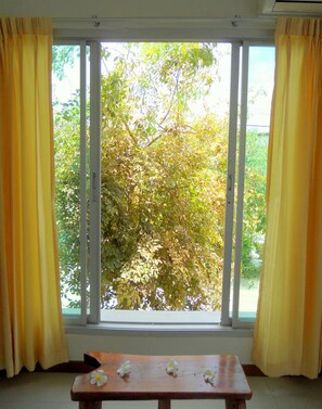 Room amenity - Kamalar Palace Longstay house (Ayutthaya)