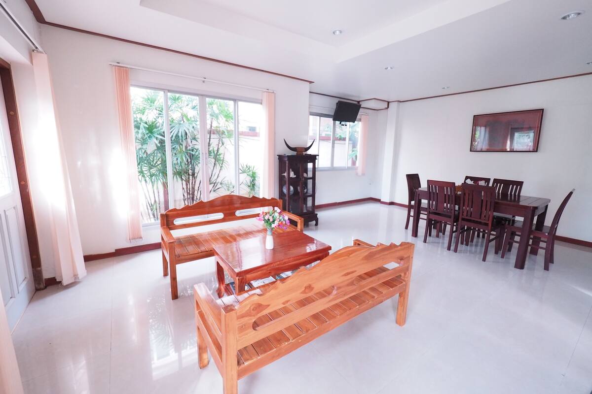 3-Bedroom Villa  | บริเวณนั่งเล่น