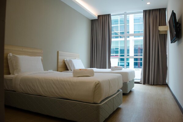 Desk, iron/ironing board, rollaway beds, free WiFi - Orange Hotels Sri Petaling (Kuala Lumpur)