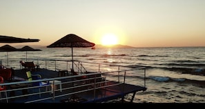 Beach nearby - Kinalikaya Hotel (Kusadasi)