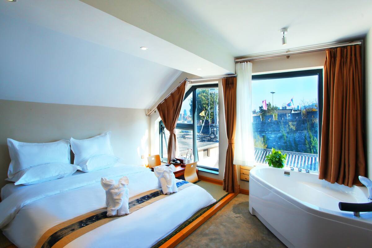 Elite-Doppelzimmer, 1 King-Bett, Bergblick
