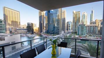Premier Apartment, 3 Bedrooms, Canal View | City view