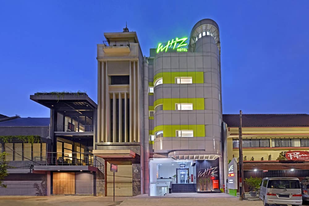 Whiz Hotel Falatehan Jakarta