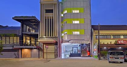 Whiz Hotel Falatehan Jakarta