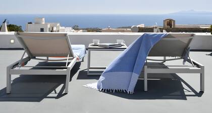 Thiro Villas Santorini