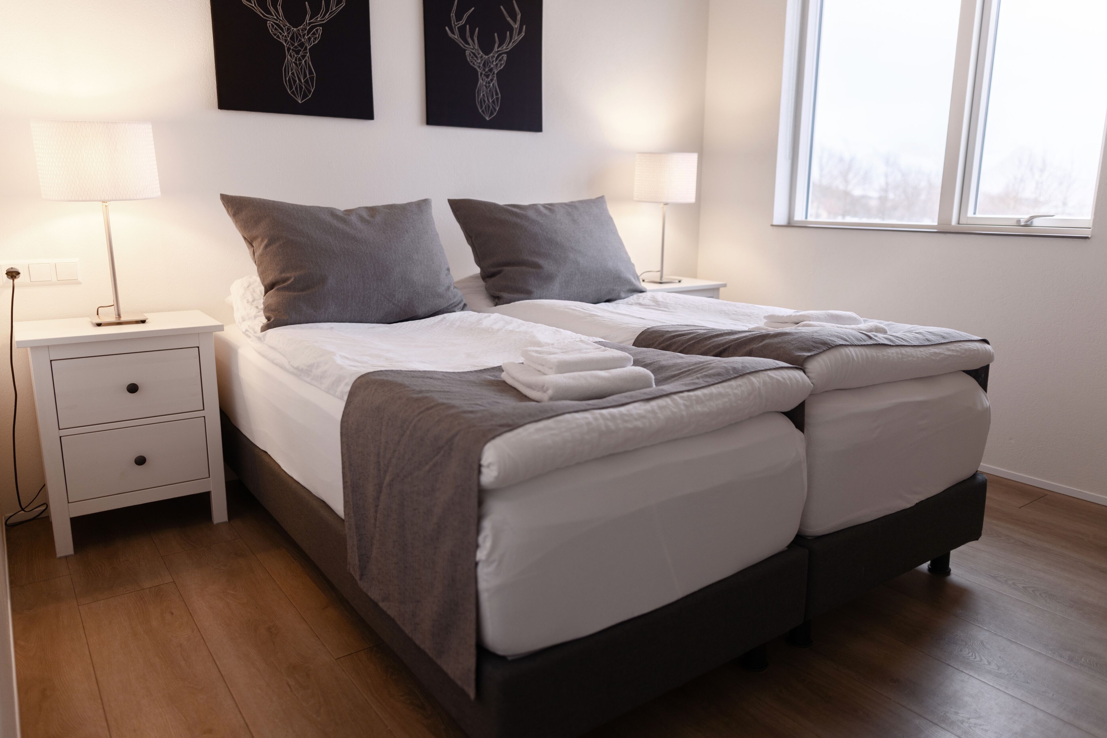 Ylelliset vuodevaatteet, pimennysverhot, ilmainen Wi-Fi, vuodevaatteet