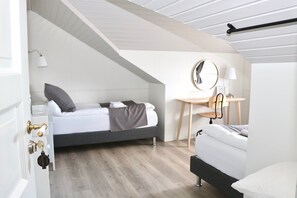 1 bedroom, premium bedding, blackout curtains, free WiFi