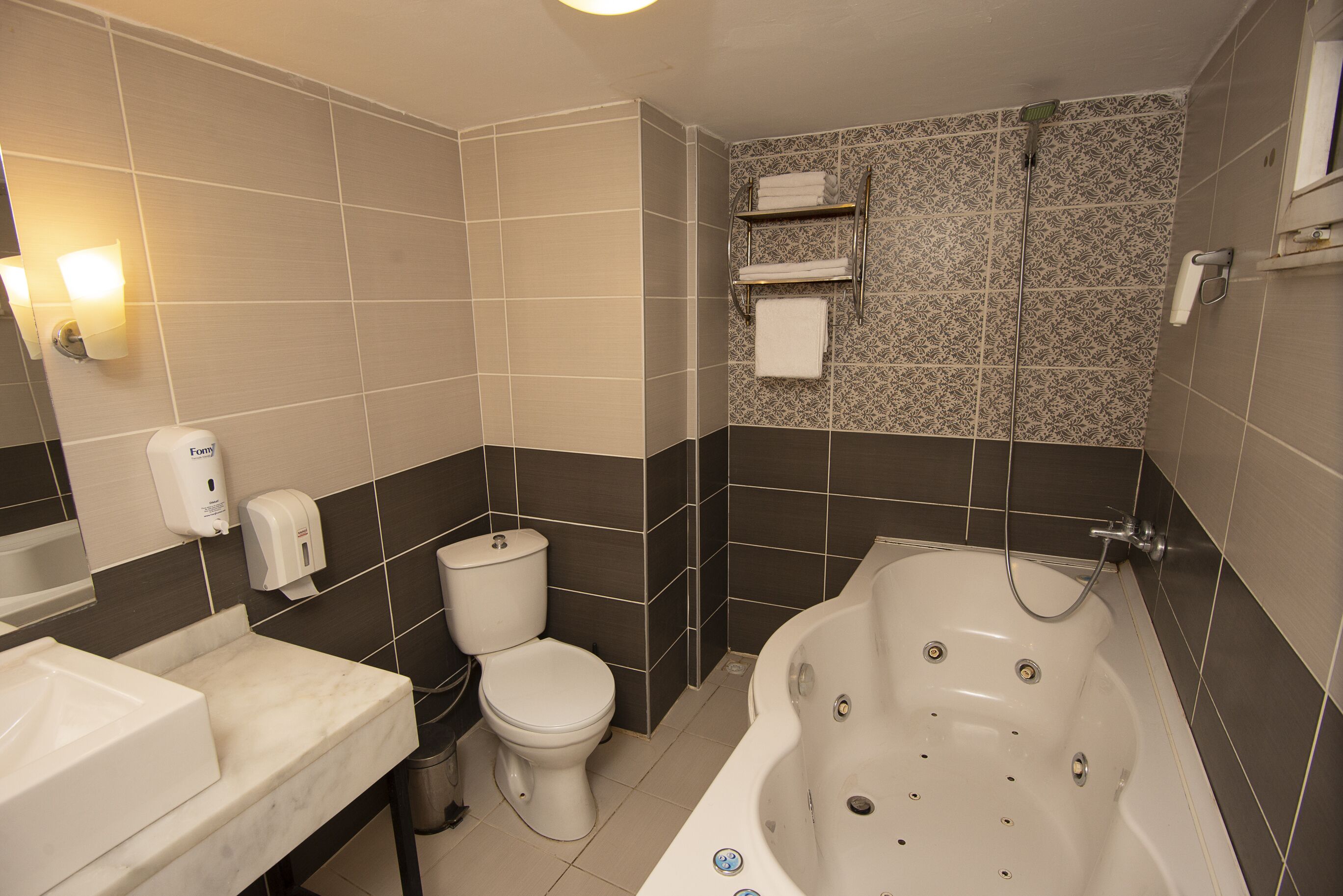 family room | jetted bathtub