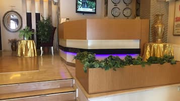 Lobby-Lounge