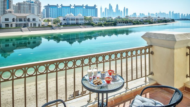 Balcony - Dream Inn Dubai - Palm Villa Frond O (Dubai)