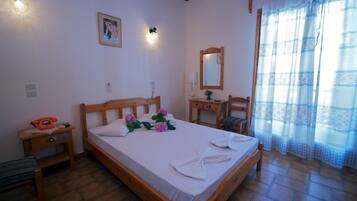 Iron/ironing board, free WiFi