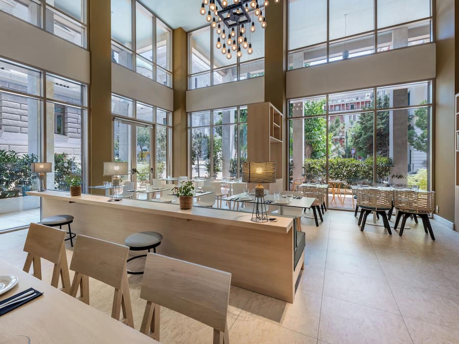 Dagelijks ontbijtbuffet (EUR 12 per persoon)