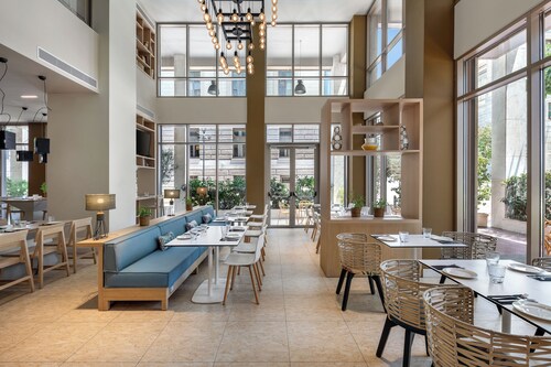 Casual Kubic Athens Hotel