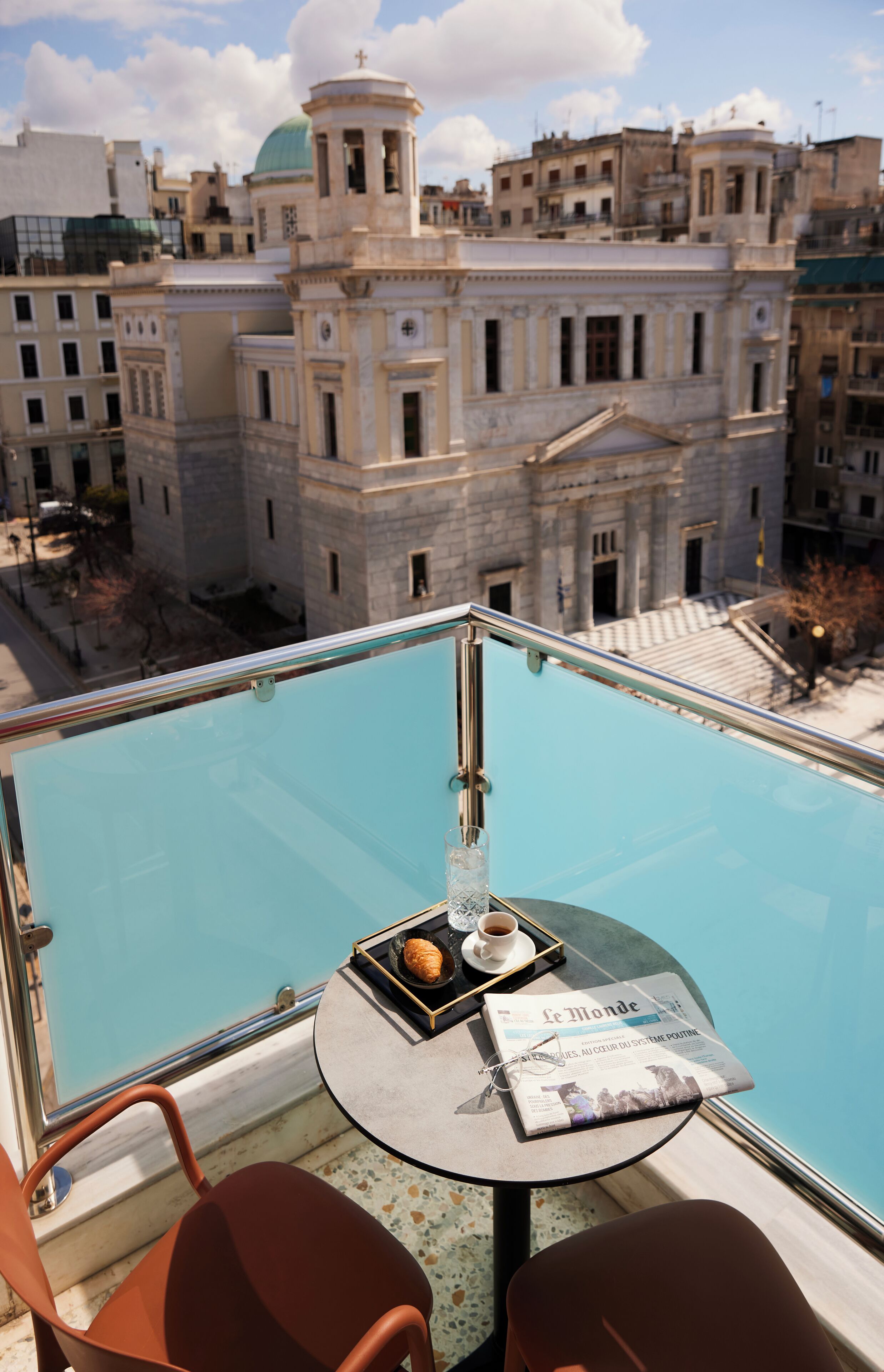 Kahden hengen huone (yksi tai kaksi sänkyä), parveke, kaupunkinäköala | Ylelliset vuodevaatteet, minibaari, tallelokero huoneessa, työpöytä