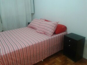 Quarto casal standard | 1 quarto, frigobar, Wi-Fi de cortesia, roupa de cama