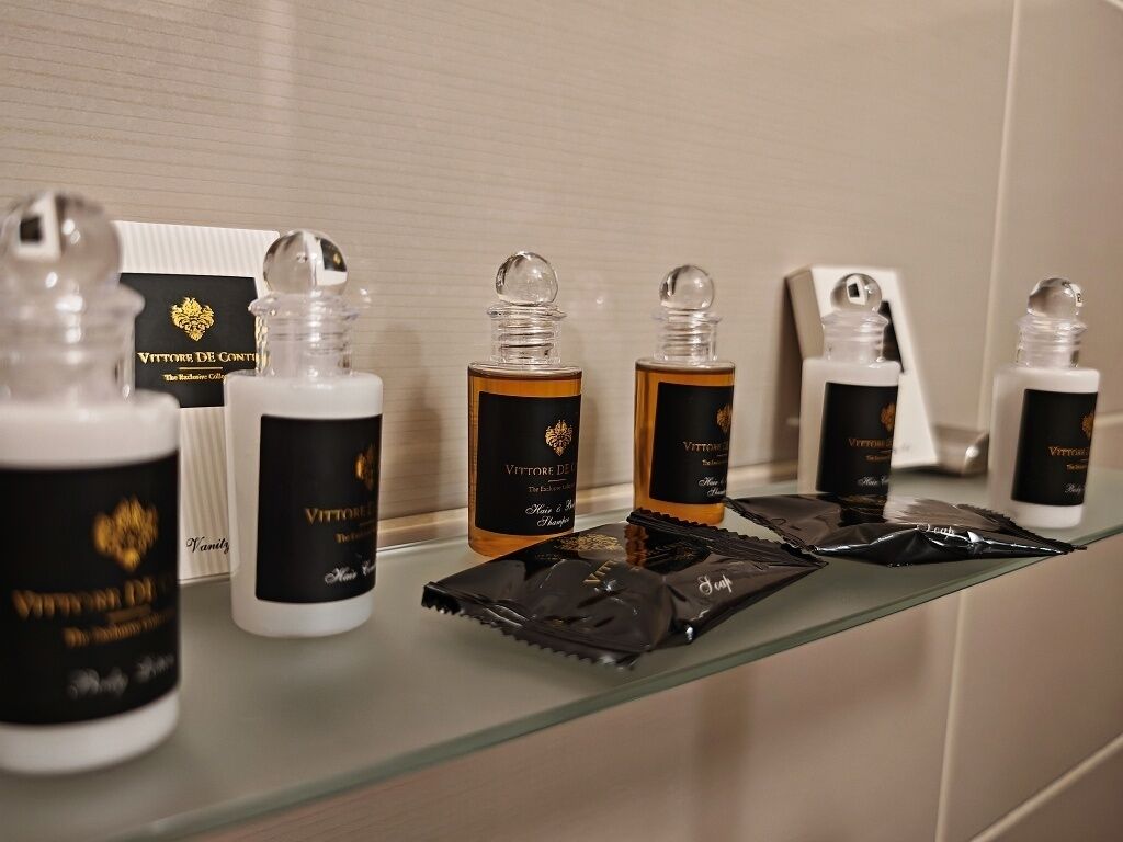 superior room (superior) | bathroom | free toiletries, hair dryer, towels